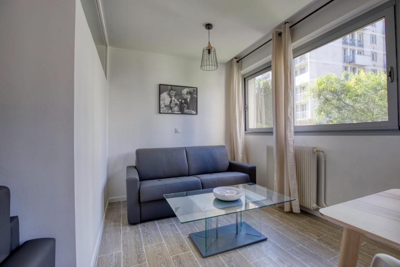 Charming Apartment In The Heart Of The 19Th Paris Exterior photo